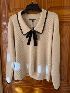 Adrianna Papell Cream Knit Top with Black Trim and Bow